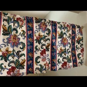 New Waverly Floral Valance Curtain